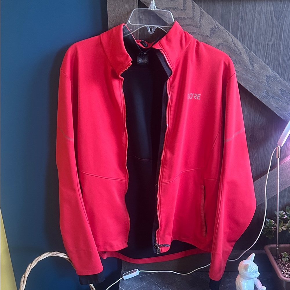 Unisex Cycling/Running/Hiking Red Jacket- Gore size L waterproof